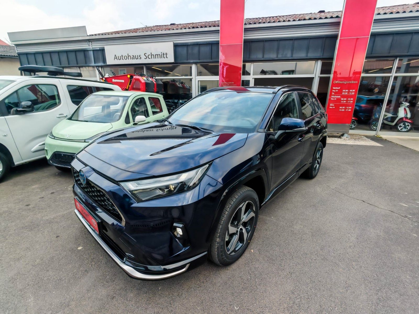 Toyota RAV 4 Plug-in Hybrid 4x4 Teamplayer Neu
