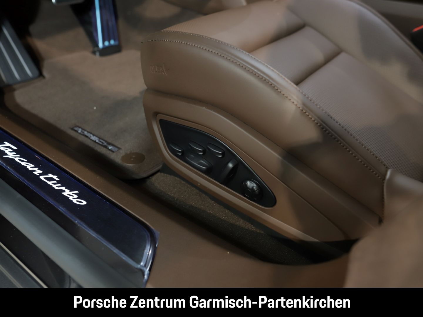 Porsche Taycan Turbo Cross Turismo 360 Kamera Klima ACC