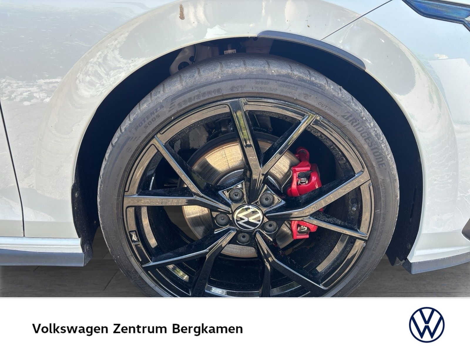 Volkswagen Golf 2.0 GTD ALU19 PANO H.KARDON MATRIX BLACK