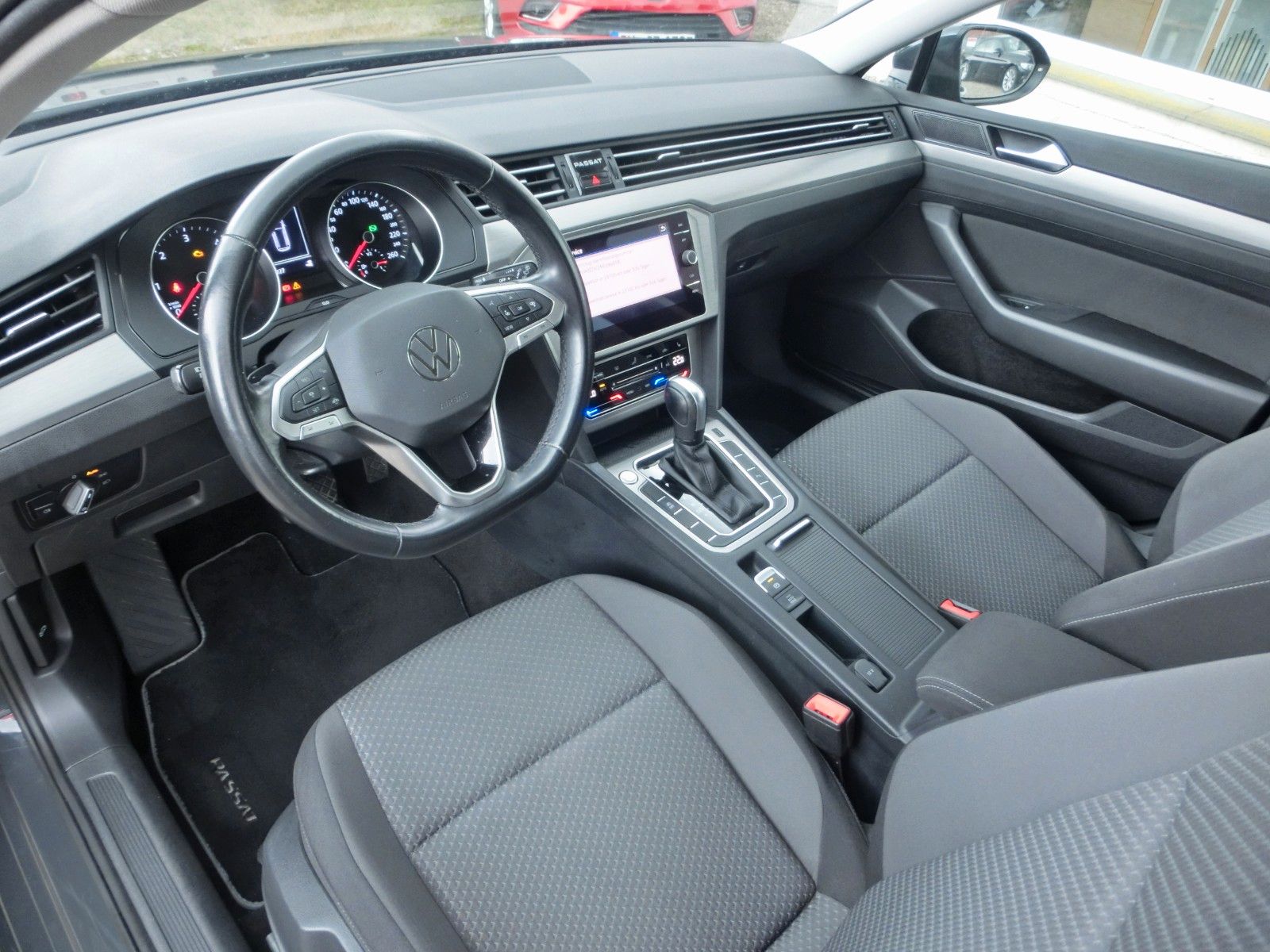 Volkswagen Passat Variant - Samsaru's Car Outlet