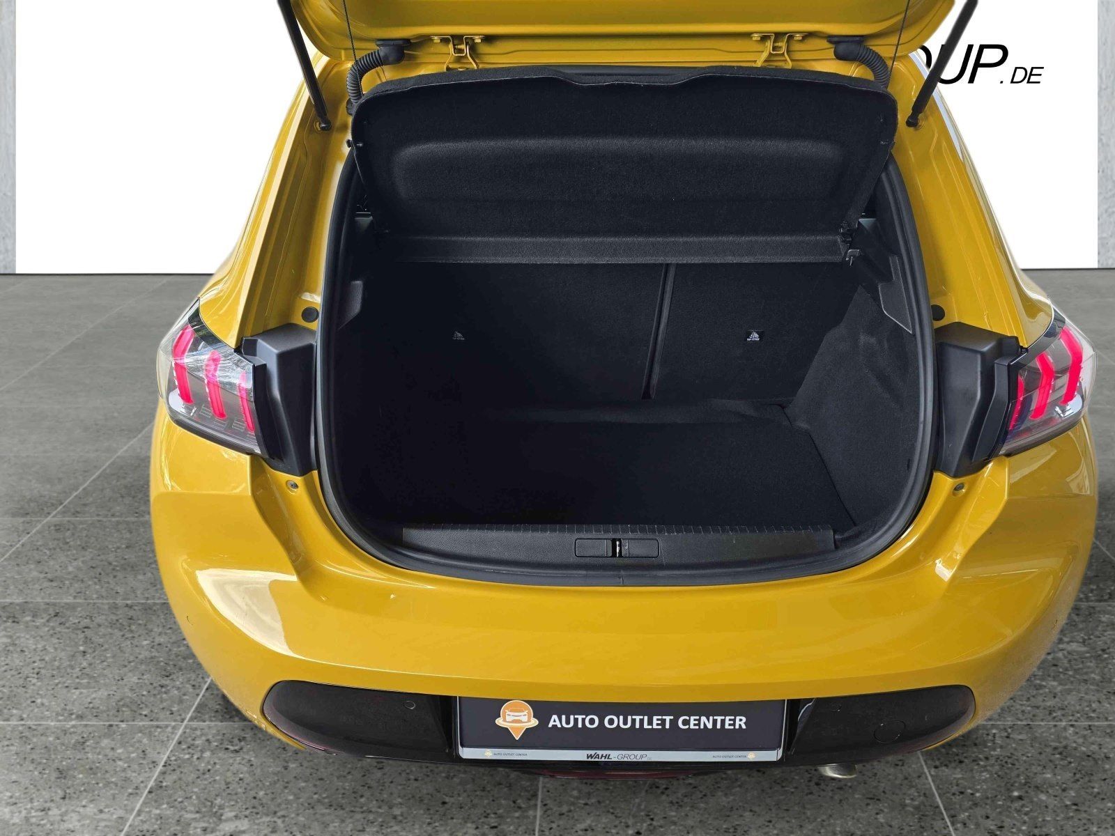 Peugeot 208 1.2 Pure Tech 100 GT - Samsaru's Car Outlet