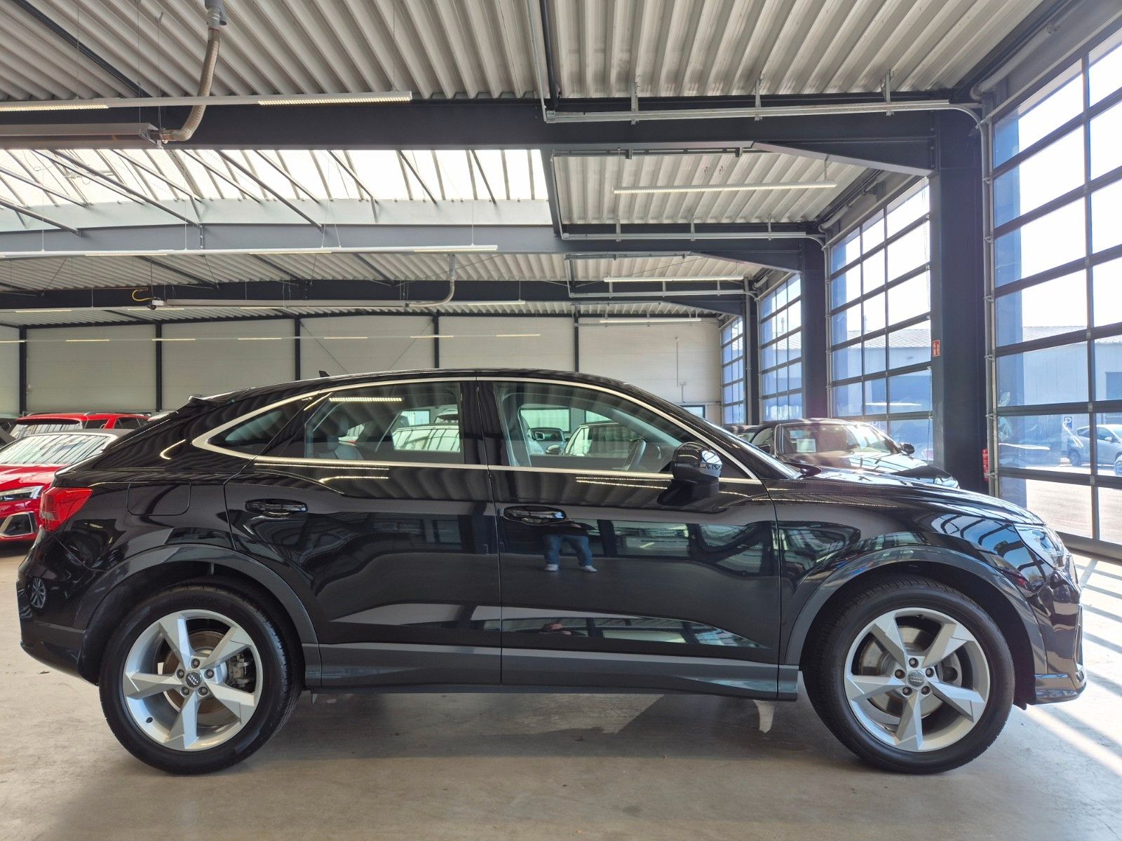 Audi Q3 SPORTBACK 45 TFSI quattro - Samsaru's Car Outlet