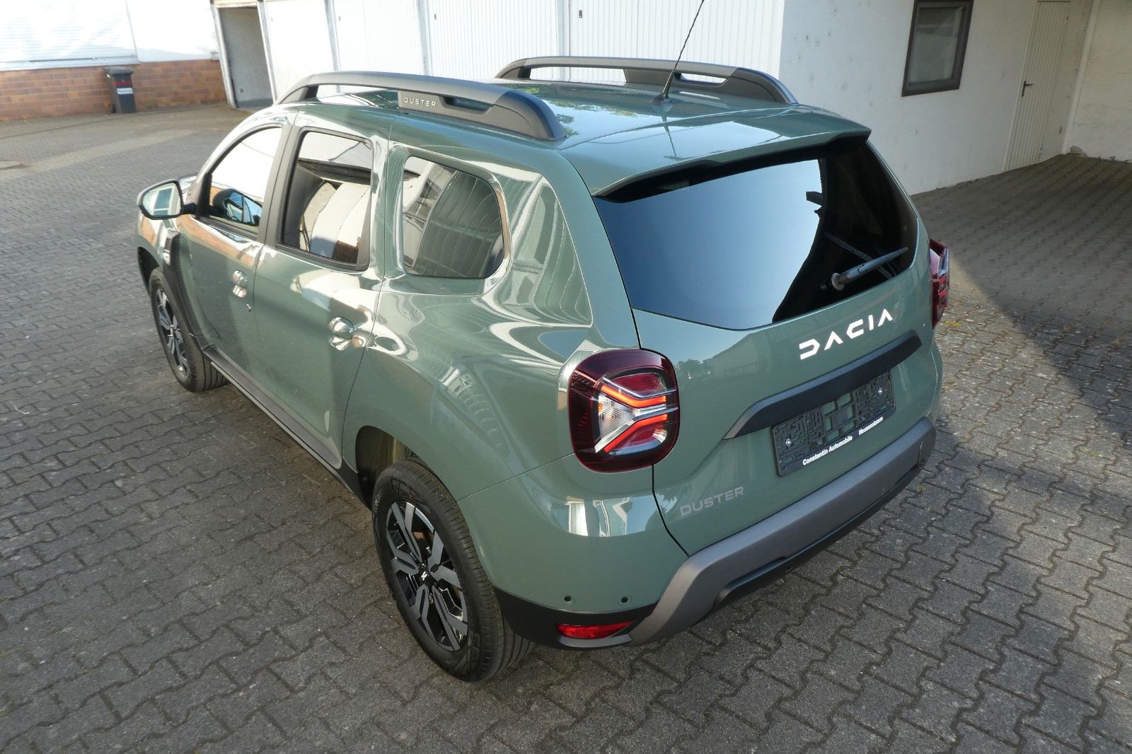 Dacia Duster TCe 130 Journey+ - Samsaru's Car Outlet