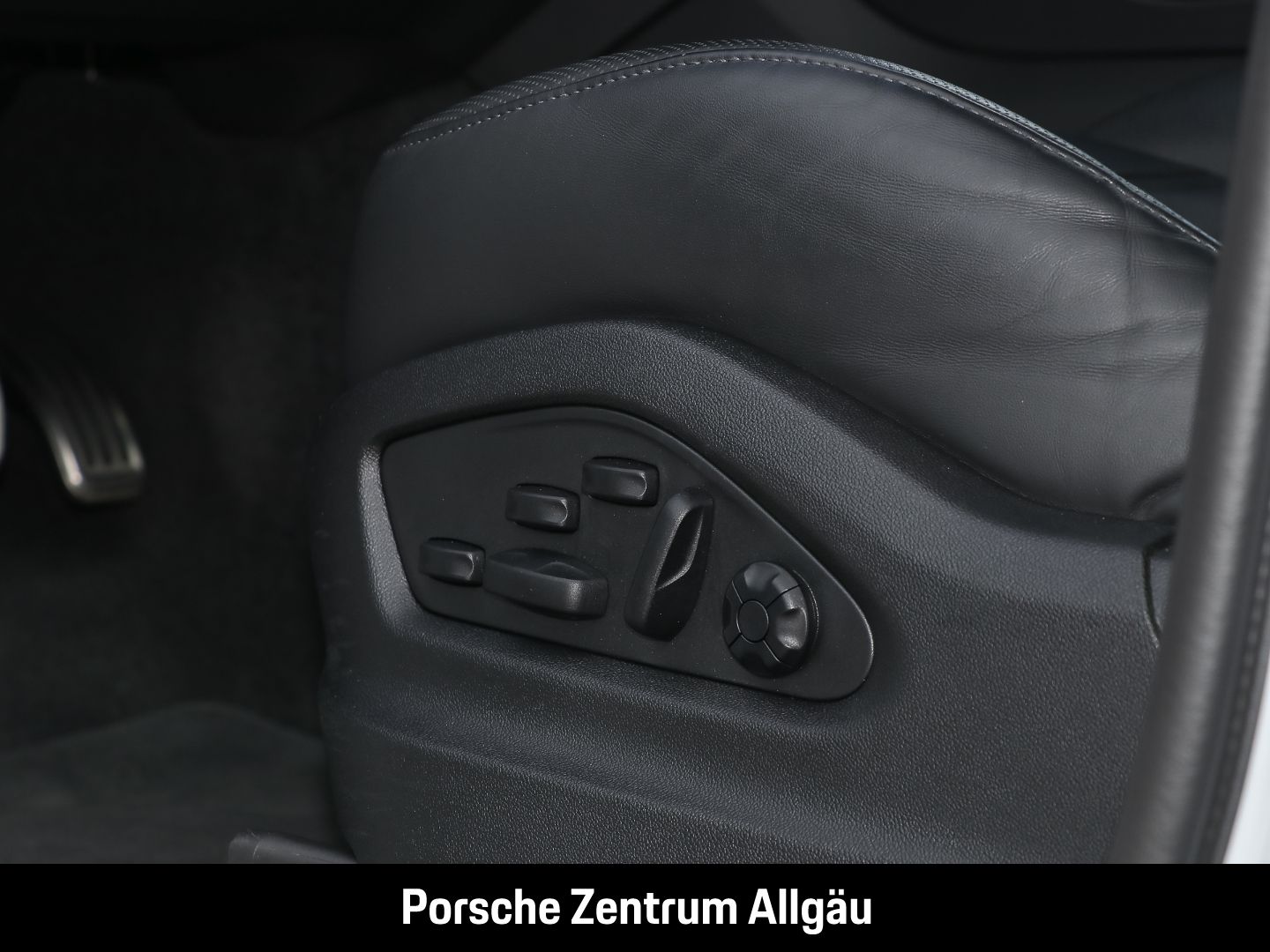 Porsche Cayenne S Coupe Platinum Edition HA-Lenkung BOSE