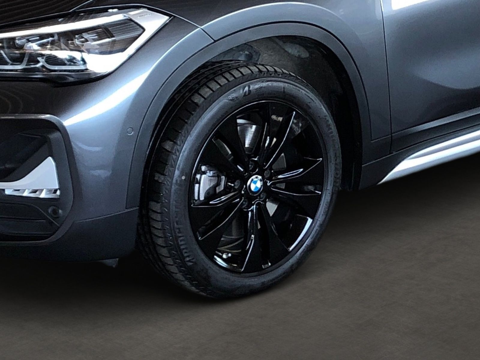 BMW X1 xDrive20d x-Line - Samsaru's Car Outlet
