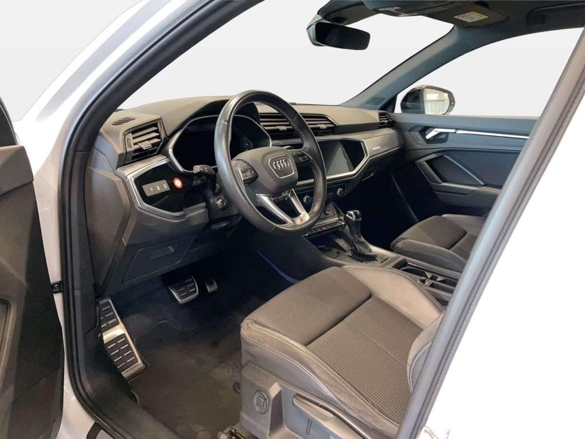 Audi Q3 Sportback 40 TFSI quattro S line - Samsaru's Car Outlet