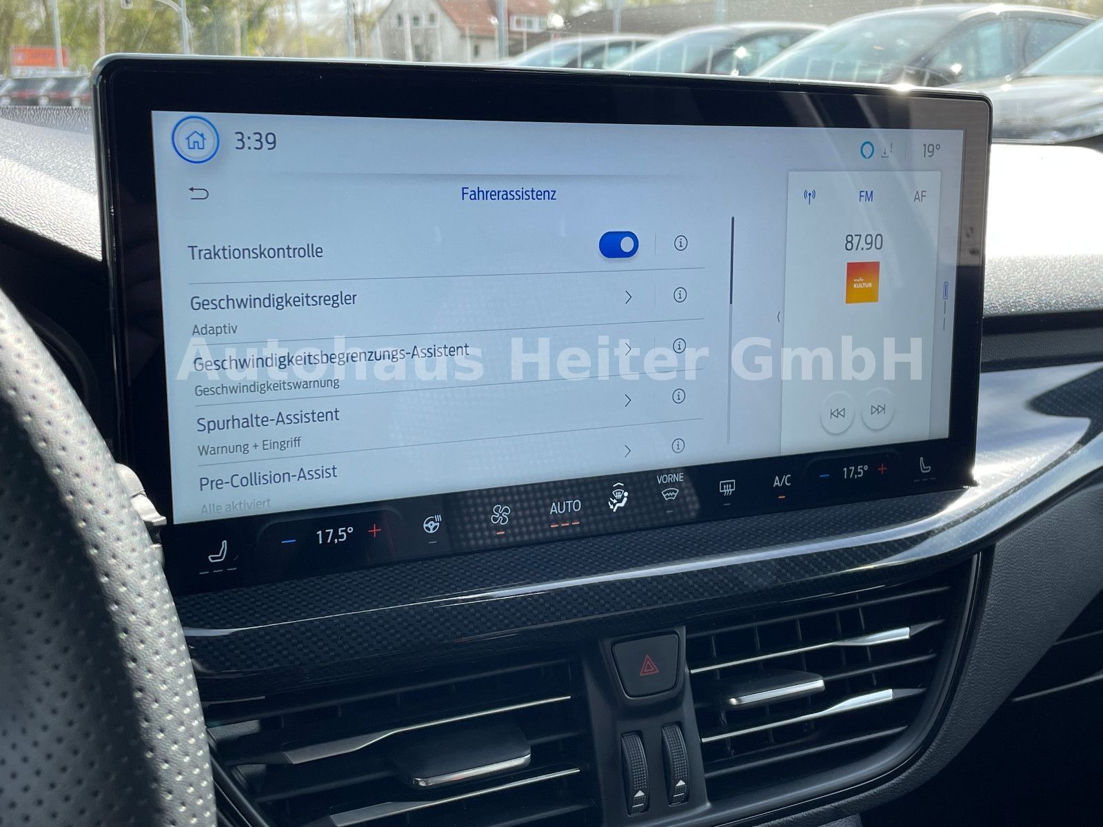 Ford Focus Automatik ST-Line X /155PS+Head-Up+ACC+AHK