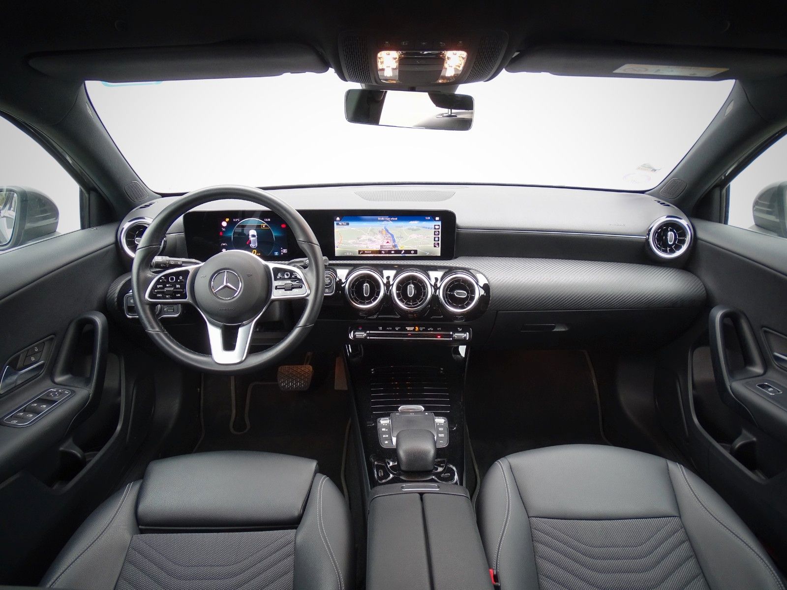 Mercedes-Benz A 180 BUSINESS LINE - Samsaru's Car Outlet