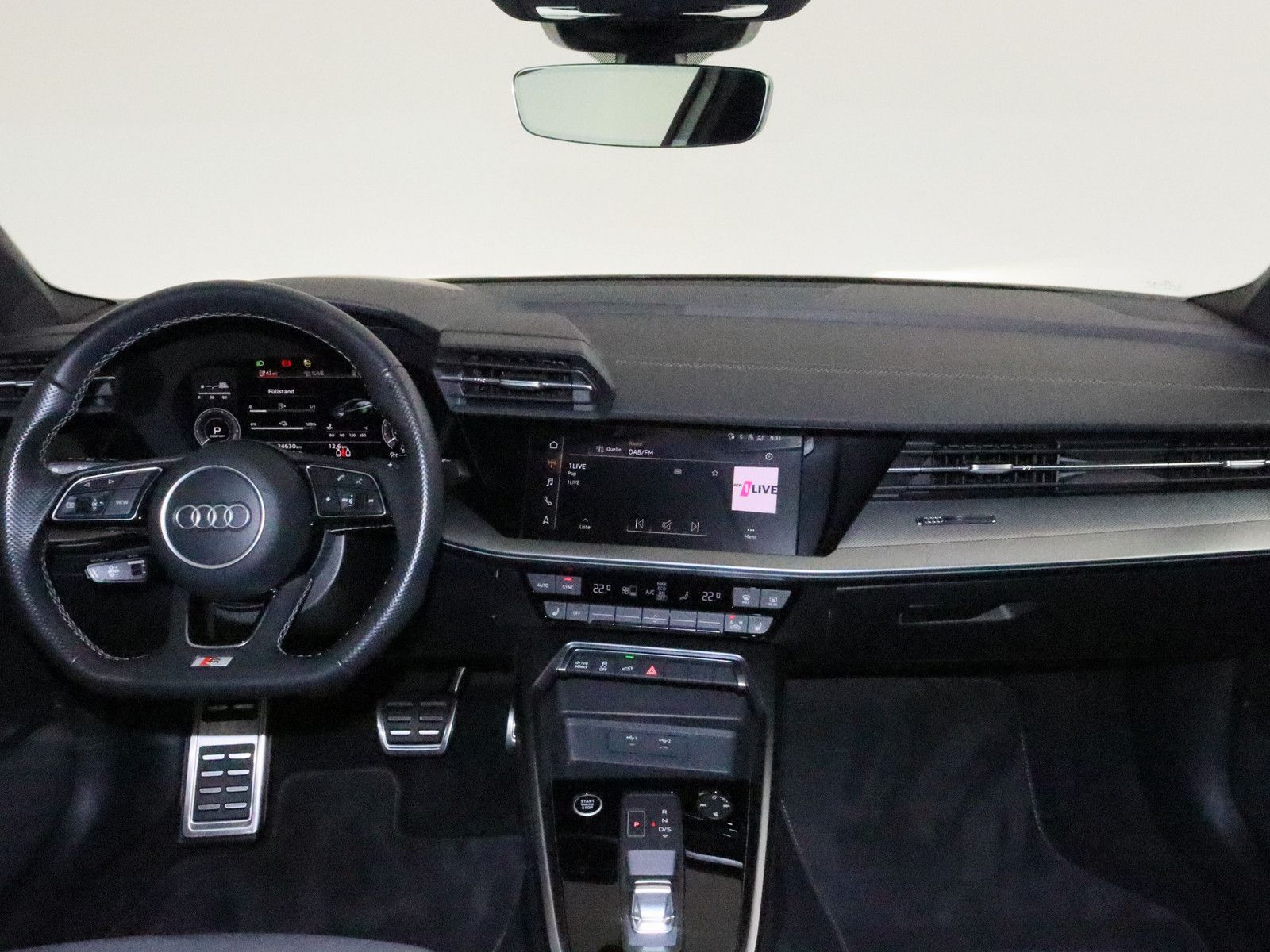 Audi A3 Sportback 45 TFSI e S line - Samsaru's Car Outlet