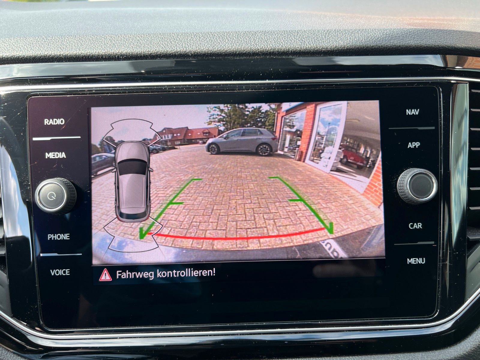 Volkswagen T-Roc 1.5TSi DSG Black - Samsaru's Car Outlet