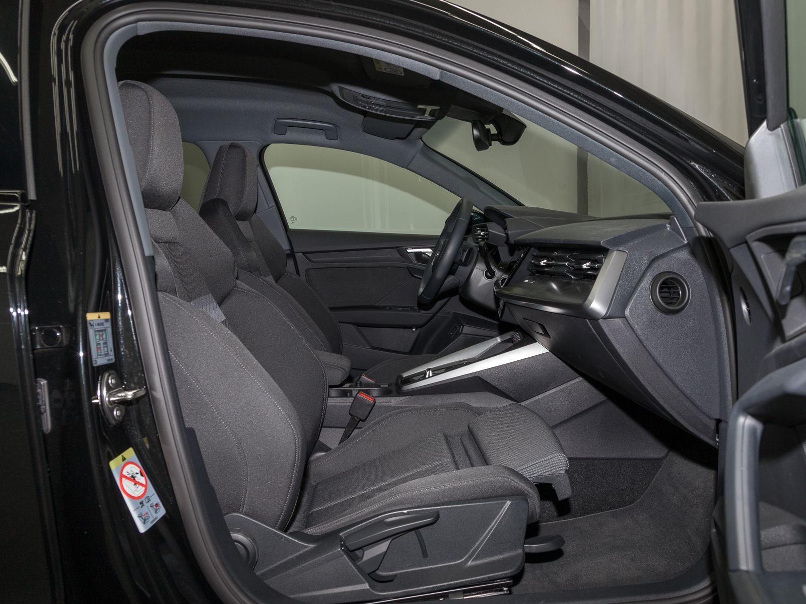 Audi A3 Sportback 30 TDI ADVANCED - Samsaru's Car Outlet