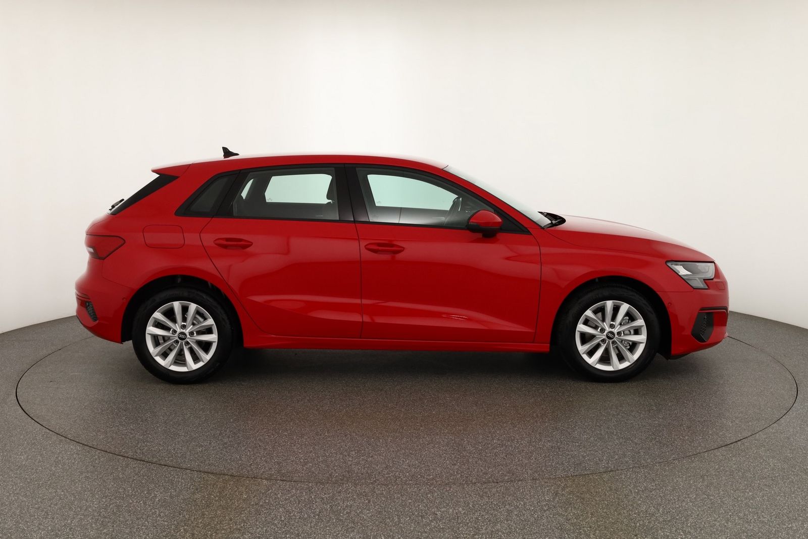 Audi A3 SB 30 TFSI S-tronic - Samsaru's Car Outlet