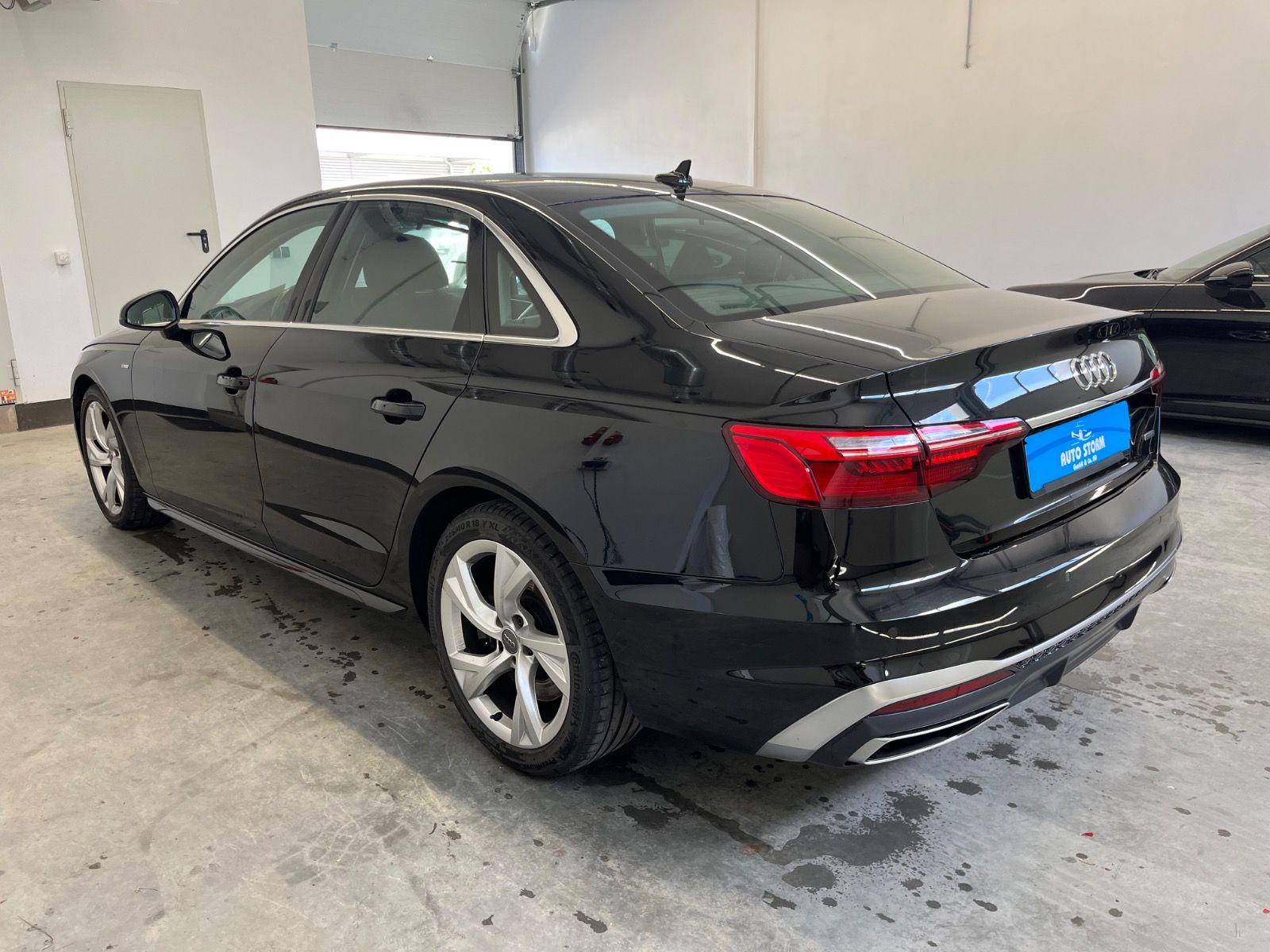 Audi A4 50 TDI quattro S-Line B&O*NAVI*LED*AHK*8-fach