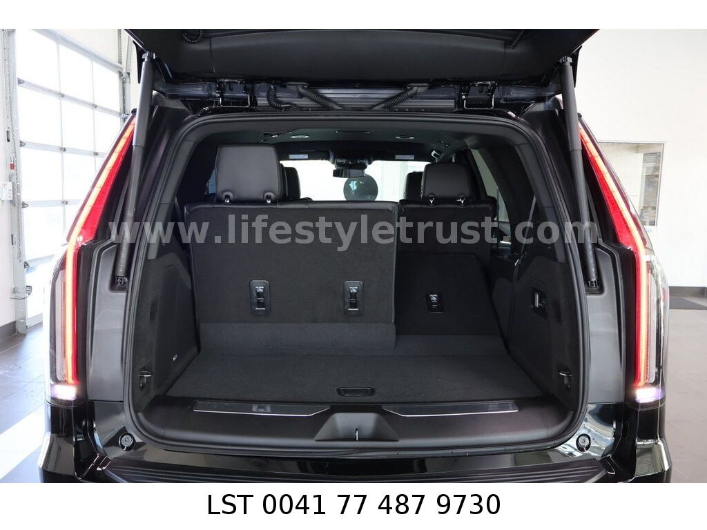 Cadillac Escalade LUXURY 6.2 V8 4WD - 2023 -  € 66.900 T1