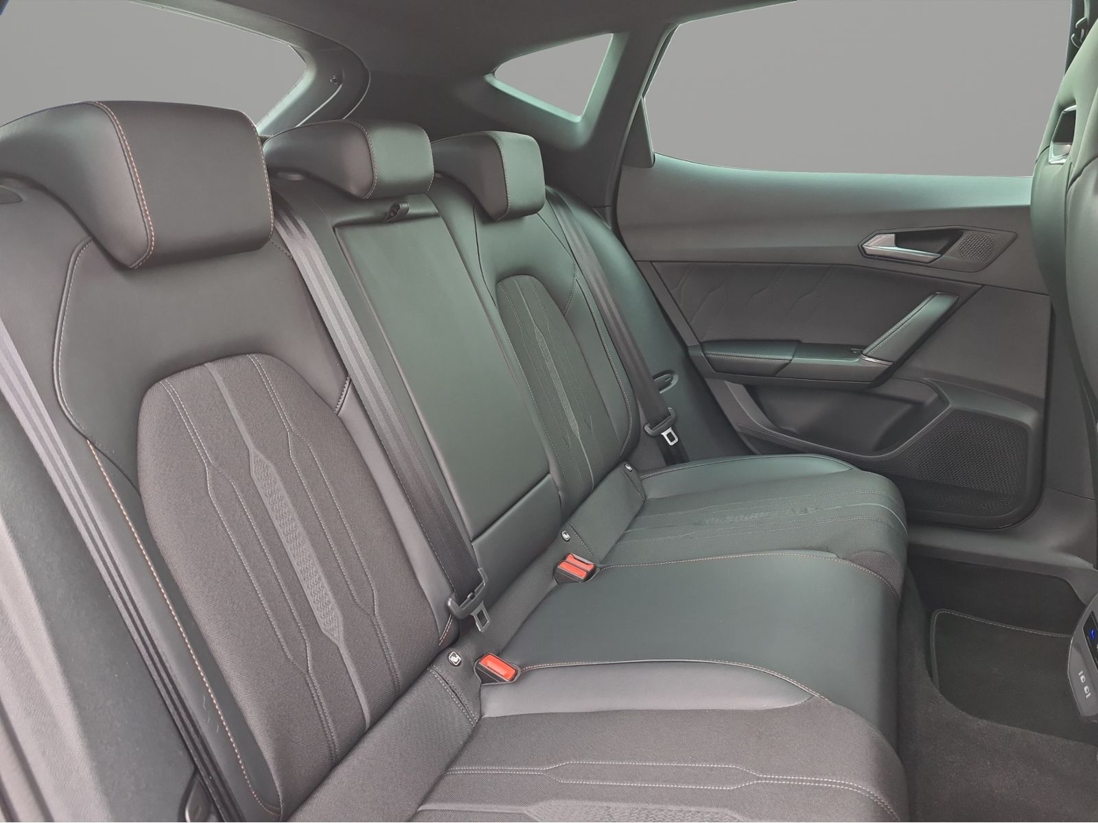 Cupra Formentor VZ 2.0 TSI 4Dr. M - Samsaru's Car Outlet