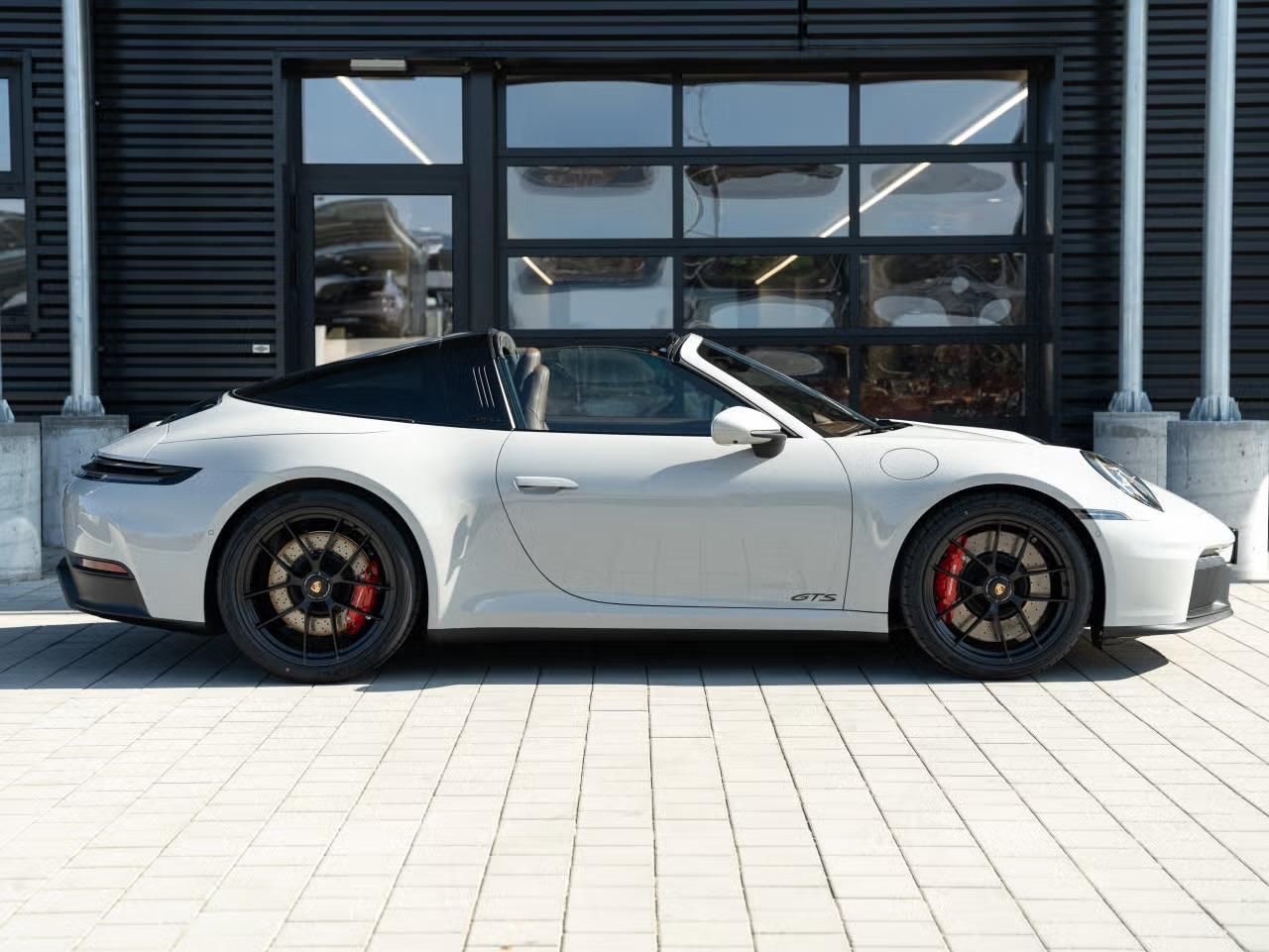 Porsche 992.2 Targa 4 GTS°GREY/BROWN°LIFT°MATRIX°BOSE°