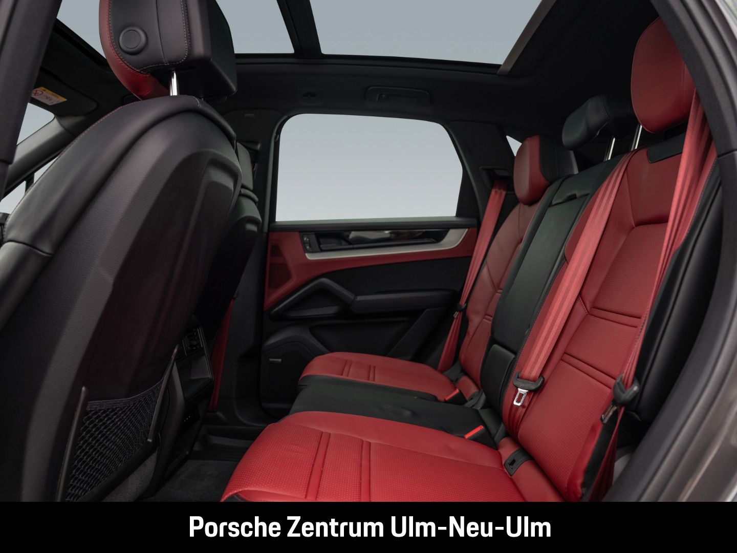 Porsche Cayenne Hinterachslenkung InnoDrive Head-Up