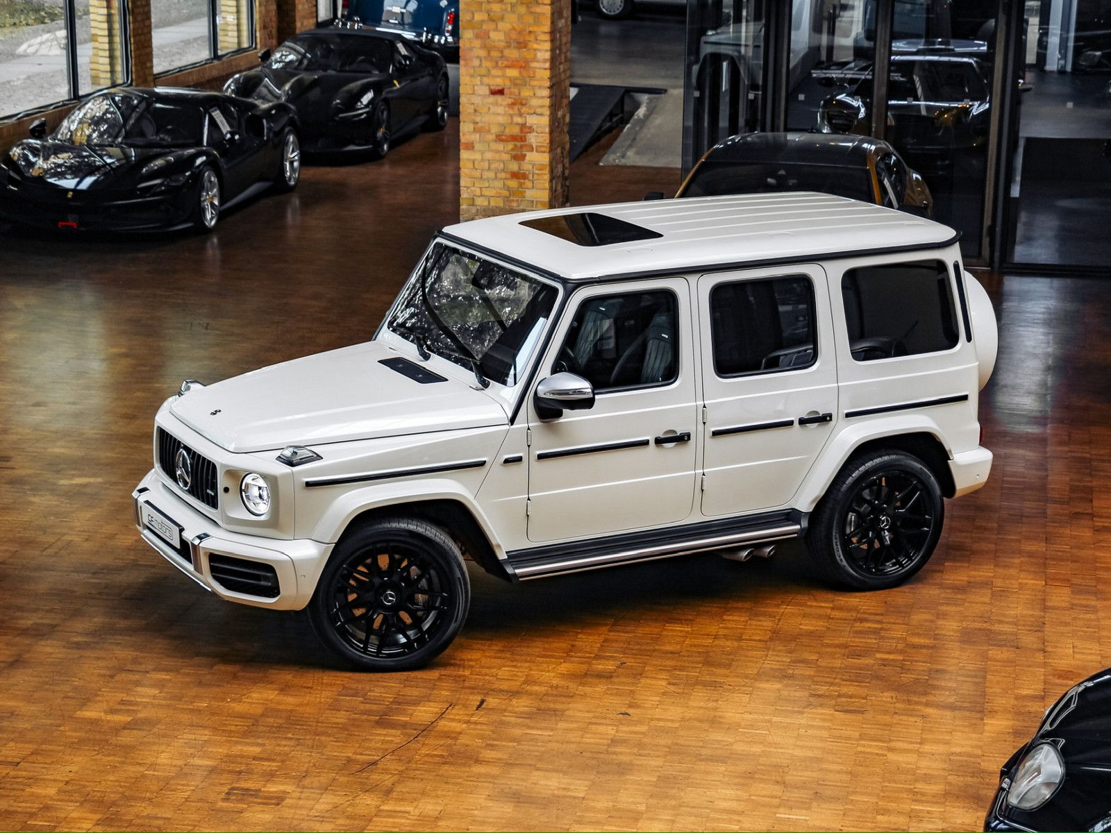 Mercedes-Benz G 63 AMG - Samsaru's Car Outlet