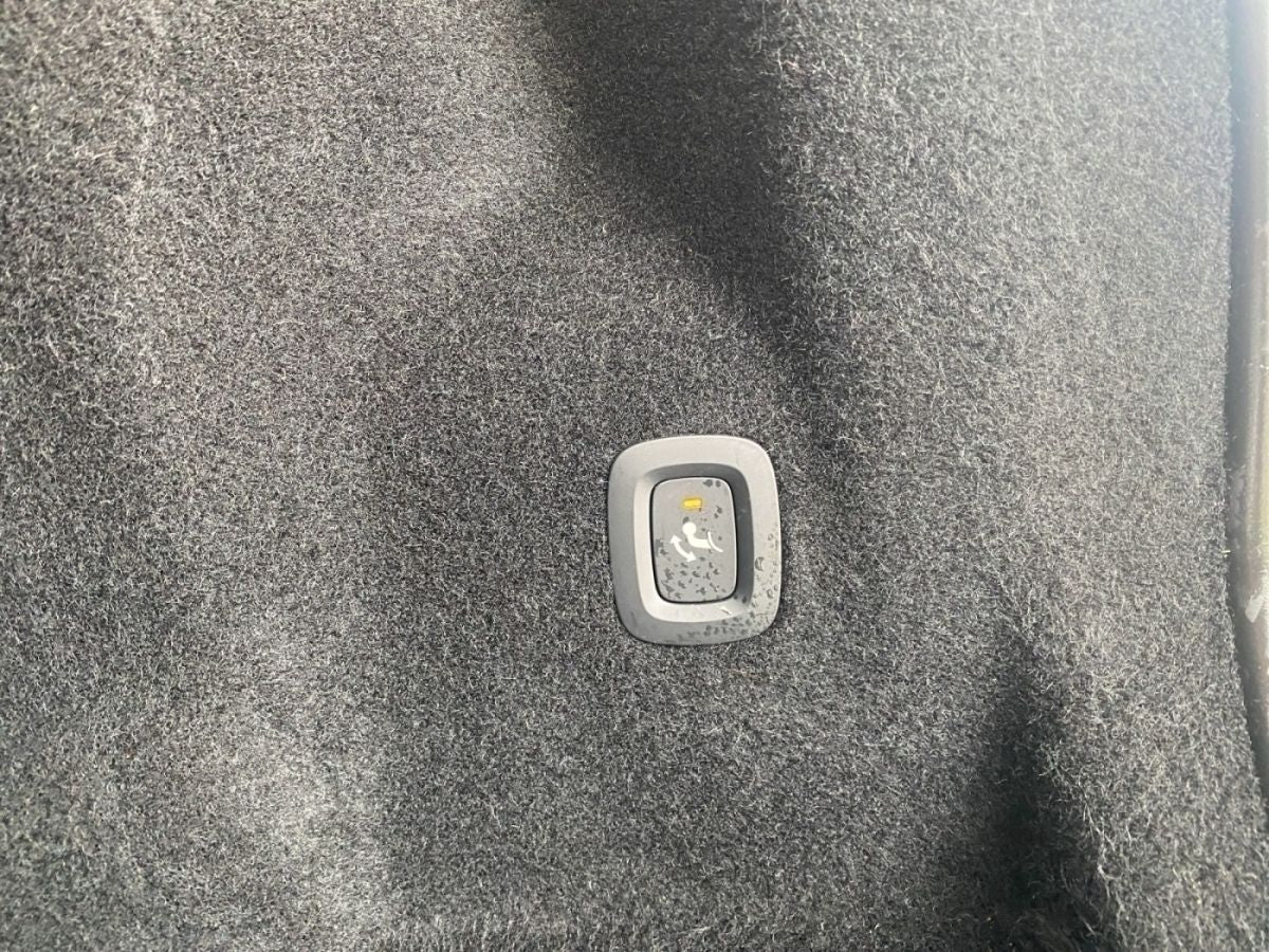 Volvo XC60 R-Design AHK Kamera LED