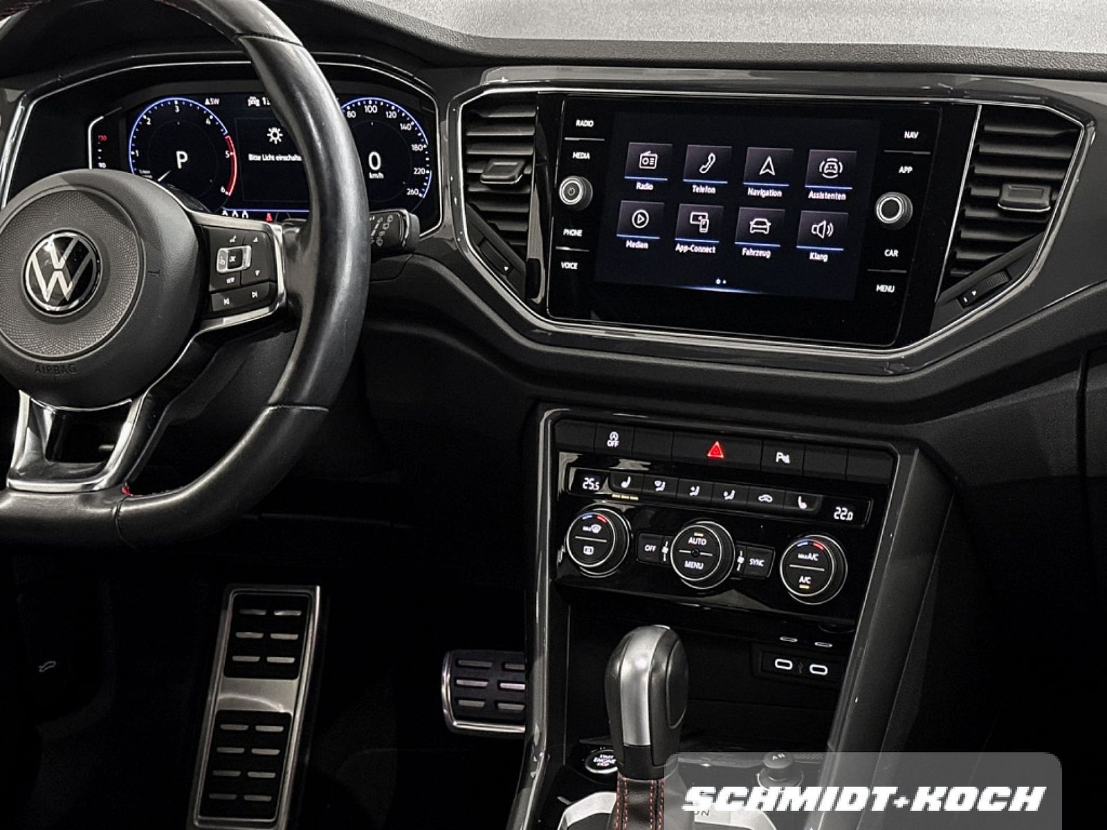 Volkswagen T-Roc 2.0 TDI Sport 4Motion - Samsaru's Car Outlet
