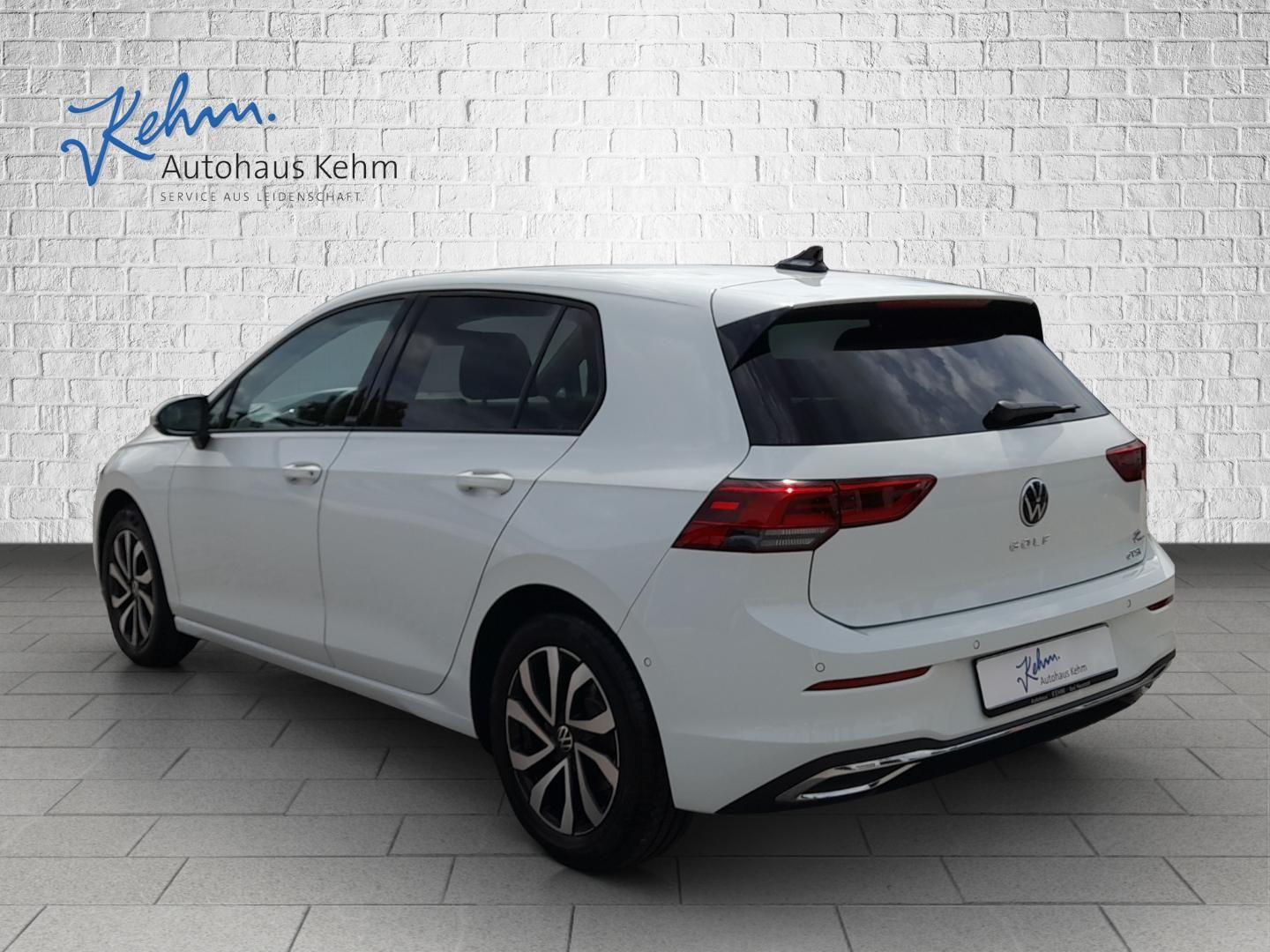 Volkswagen Golf Active 1.5 eTSI - Samsaru's Car Outlet