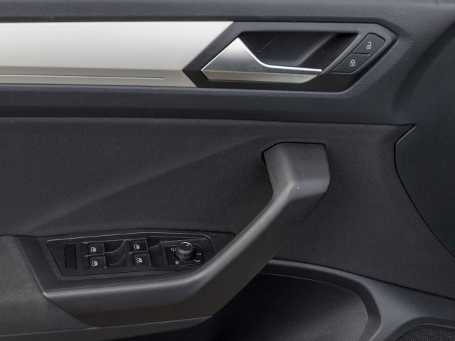 Volkswagen T-Roc Cabrio 1.0 TSI STYLE - Samsaru's Car Outlet