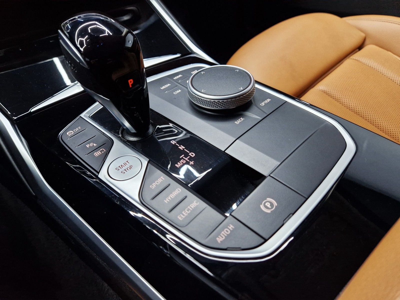 BMW 330 e Sport Line - Samsaru's Car Outlet