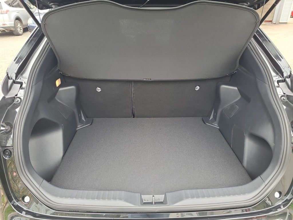 Toyota Yaris Cross Hybrid 130 1.5 VVT-i Black & White