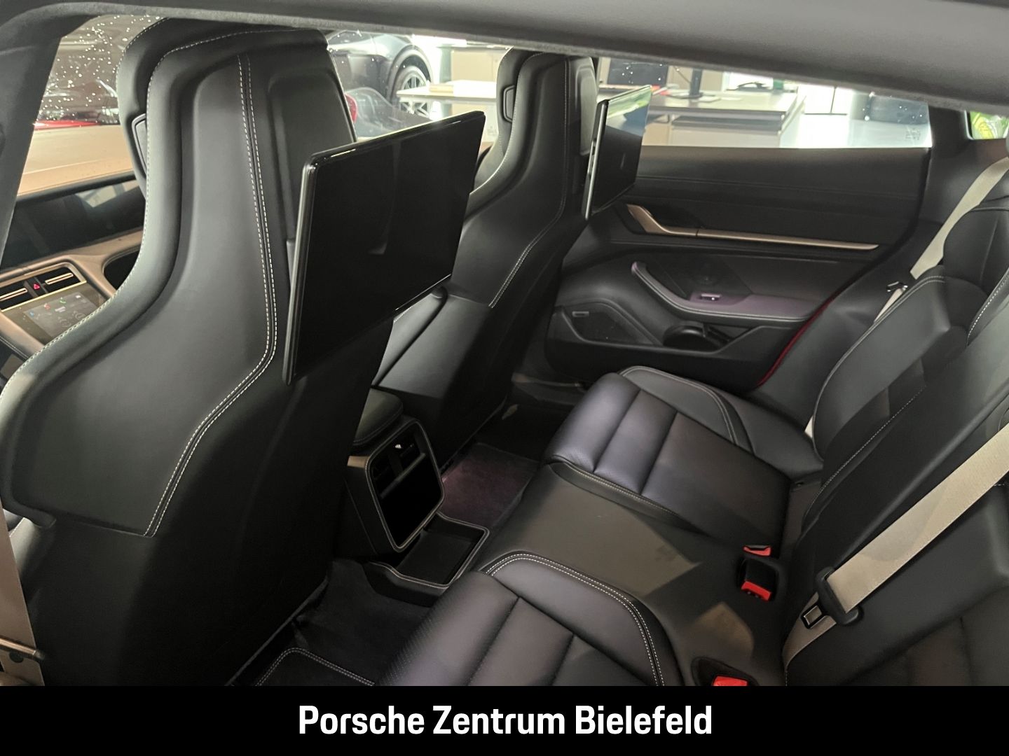 Porsche Taycan Turbo S Cross Turismo Karminrot BOSE LED