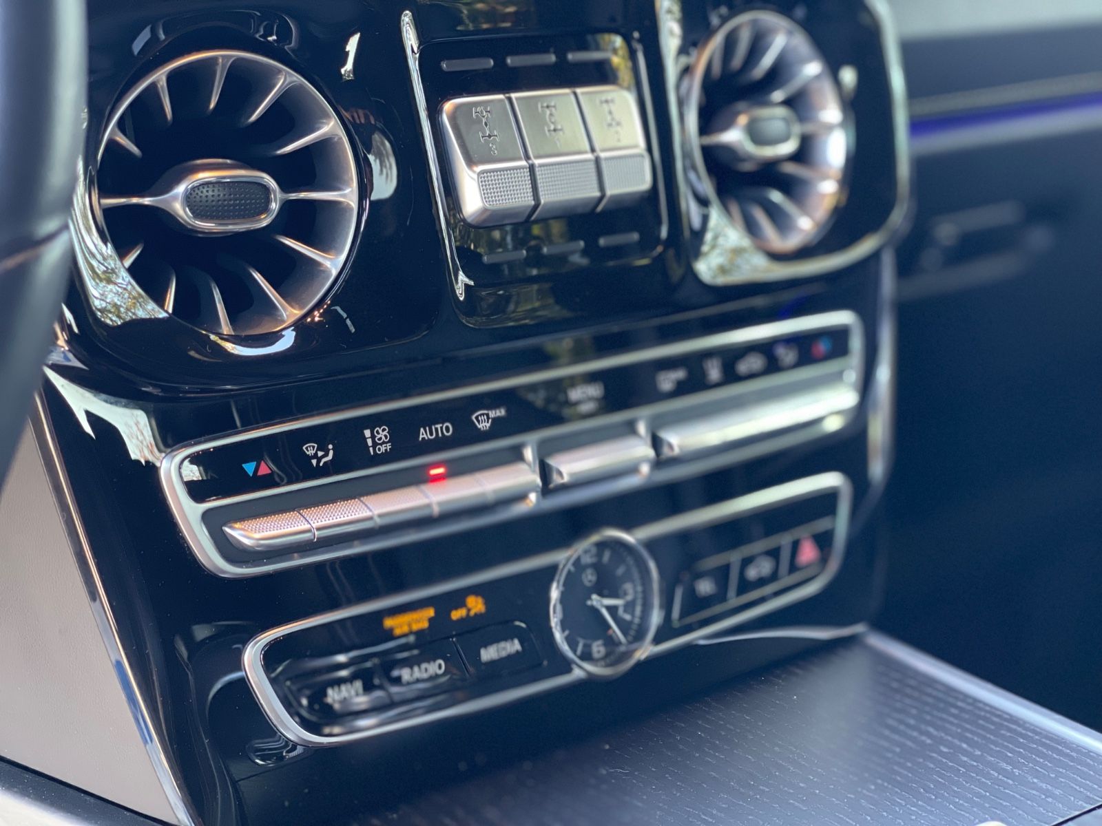 Mercedes-Benz G 400d Stronger than time Edition - Samsaru's Car Outlet