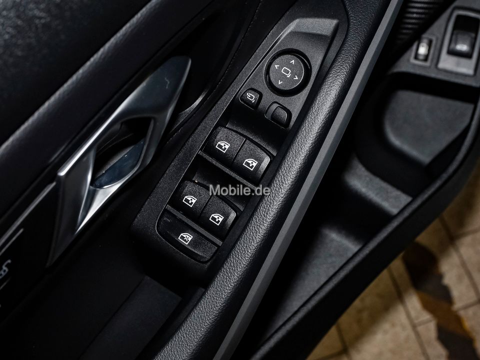 BMW 330e Touring Advantage - Samsaru's Car Outlet