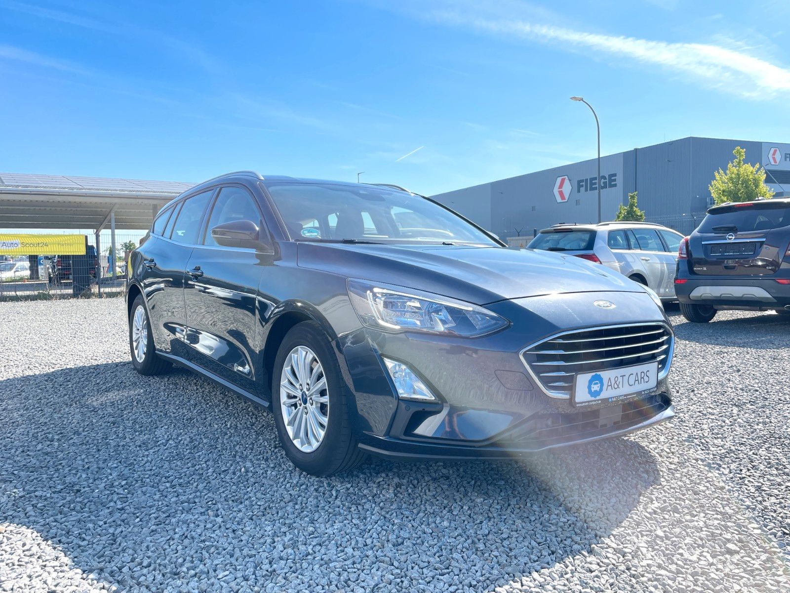 Ford Turnier Titanium - Samsaru's Car Outlet
