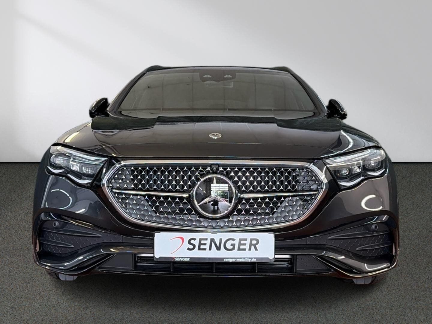 Mercedes-Benz E 220 d T AMG Night Pano 20" Burmester 360° AHK