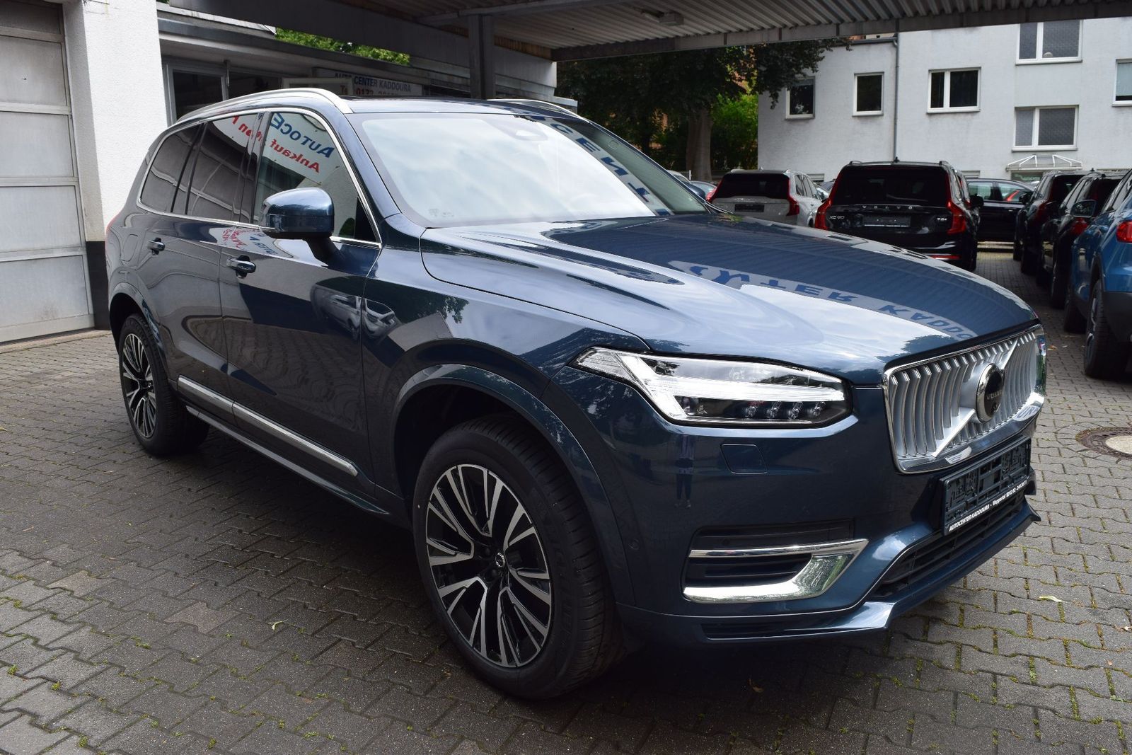 Volvo XC90 T8 AWD Plus Bright - Samsaru's Car Outlet