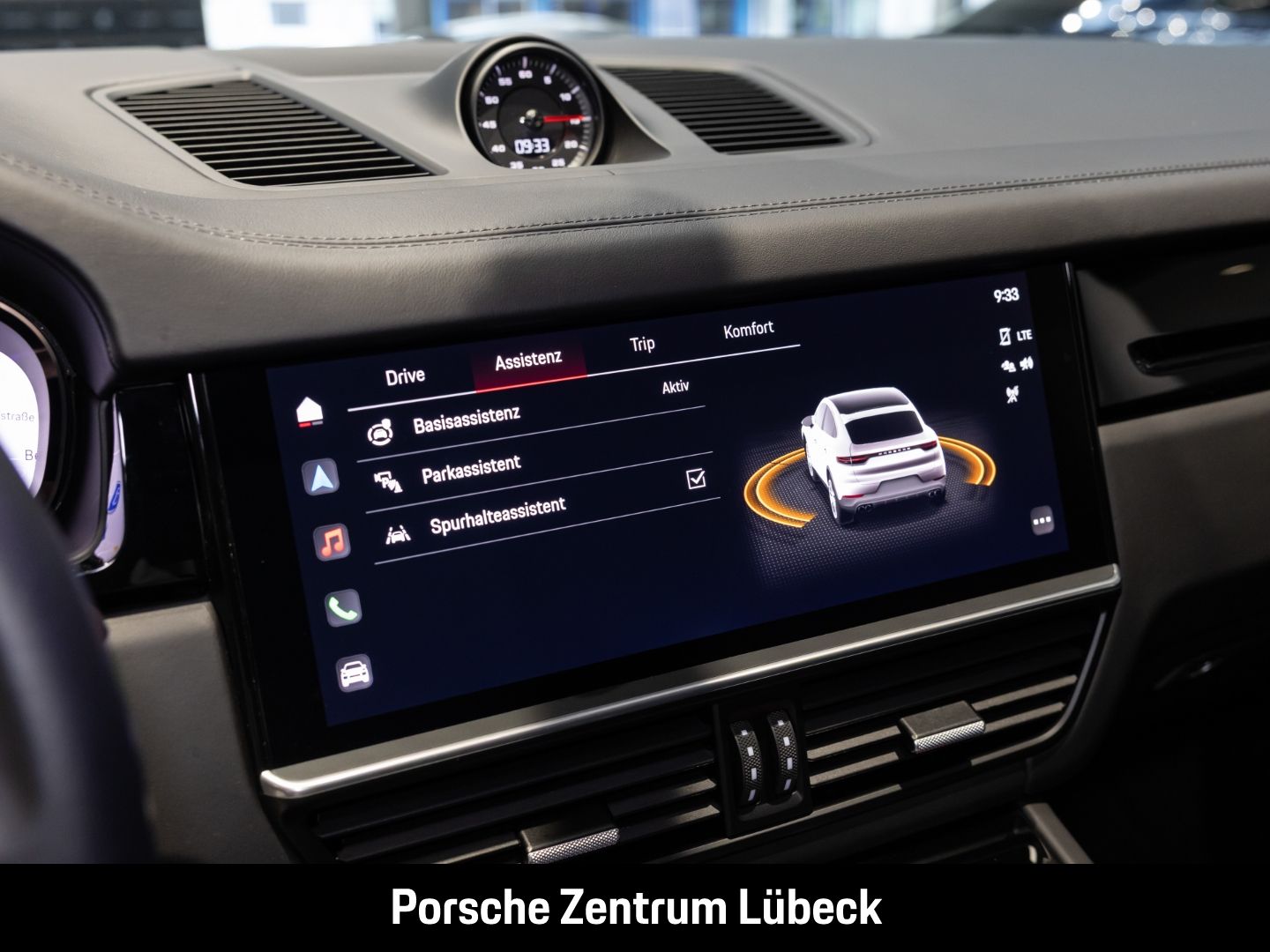 Porsche Cayenne S Coupe Hinterachslenkung Head-Up