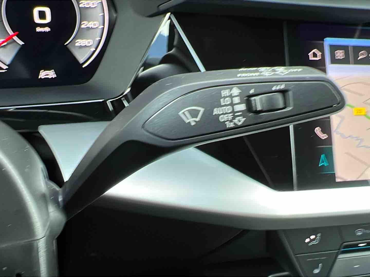 Audi A3 1.5 TSI S-Line S-tronic *Navi, ACC, SHZ, App*