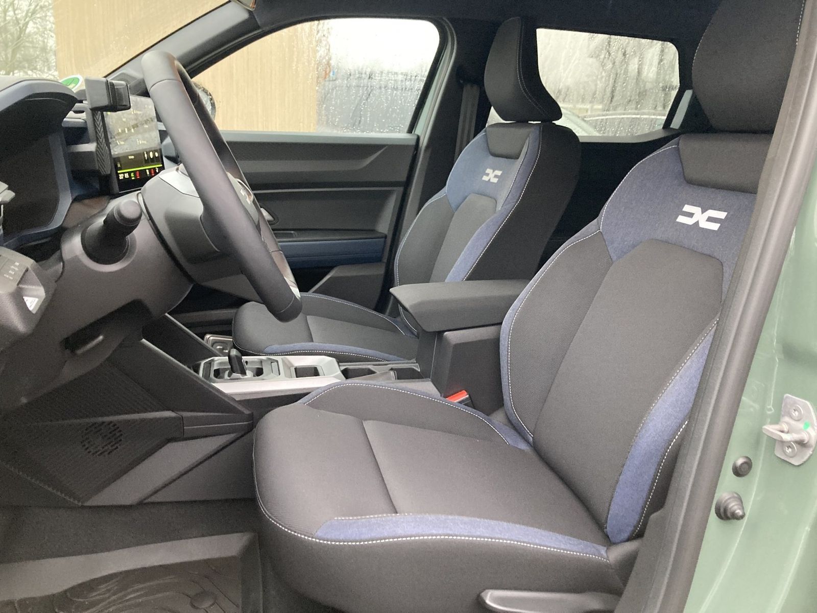 Dacia Duster Journey HYBRID - Samsaru's Car Outlet