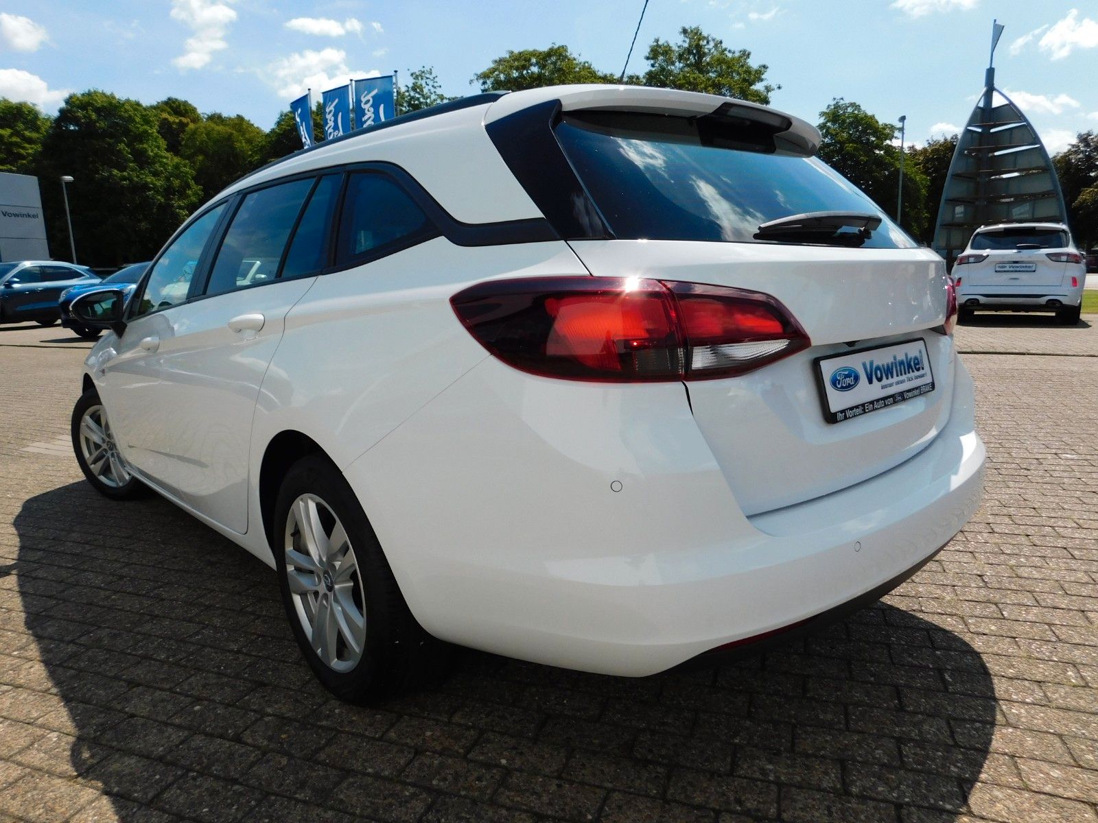 Opel ASTRA K Sports Tourer EDITION - Samsaru's Car Outlet