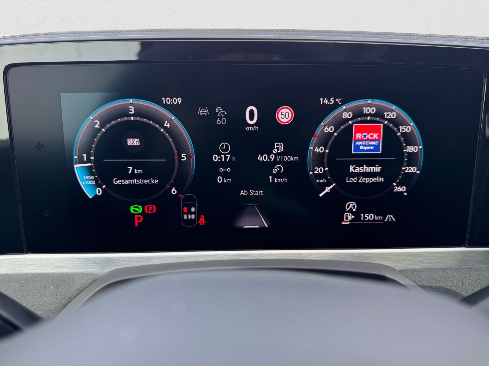 Volkswagen Passat Variant R-Line 4Mo TDI DSG|AHK|PANO|360°