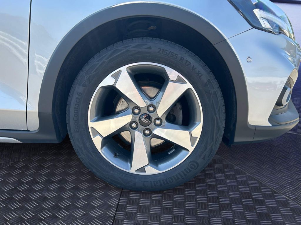 Ford Focus 1.0EcoBoost Active - Samsaru's Car Outlet