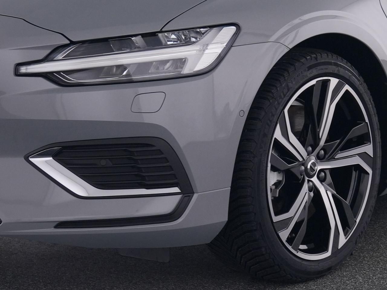 Volvo V60 T6 Recharge AWD PlusBright+19'+AHK+HKSound