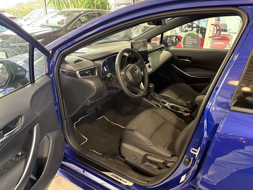 Toyota Corolla 2.0 Hybrid Touring Sports Team Deutschla