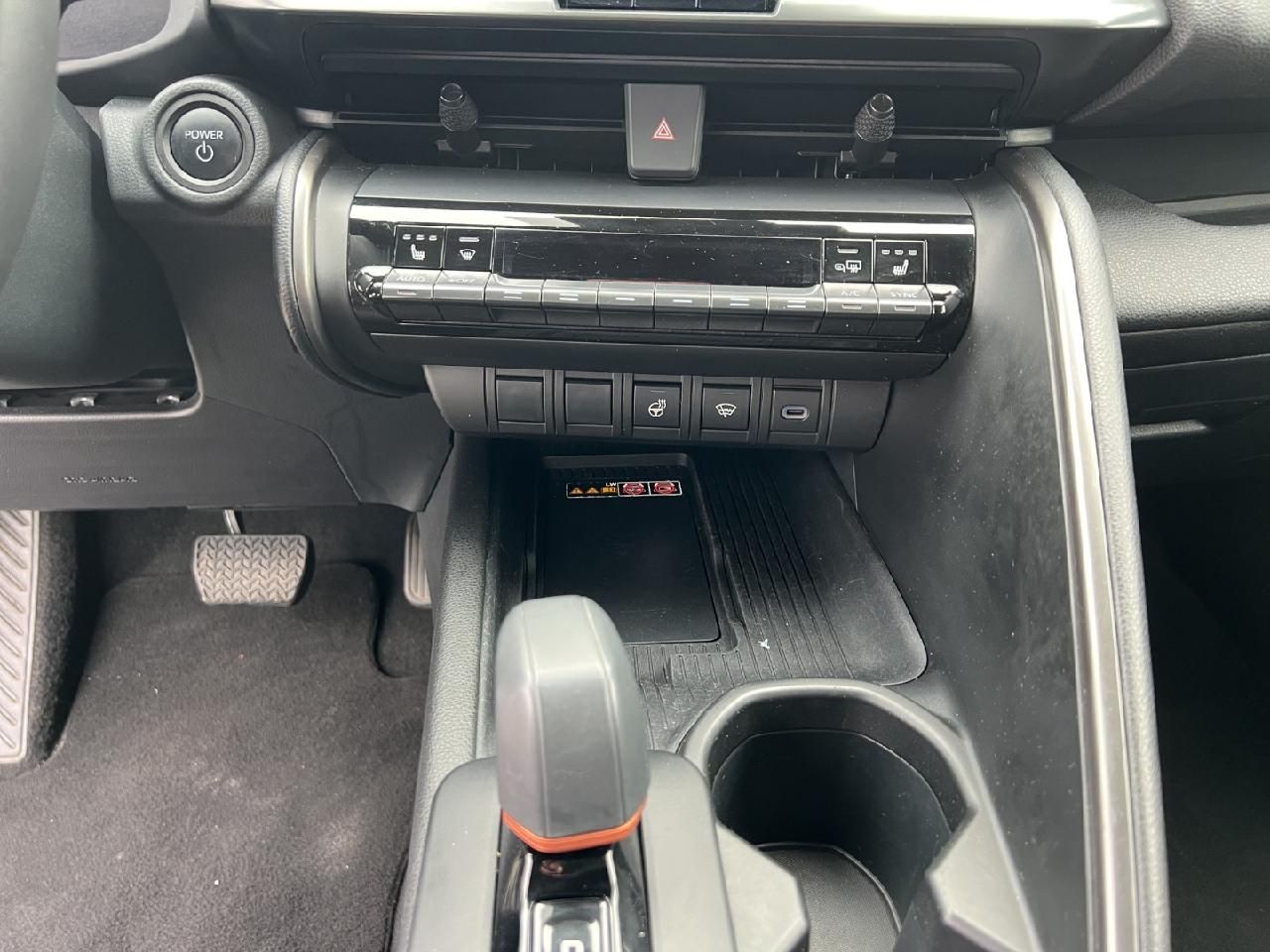 Toyota C-HR Plug-In Hybrid Team D