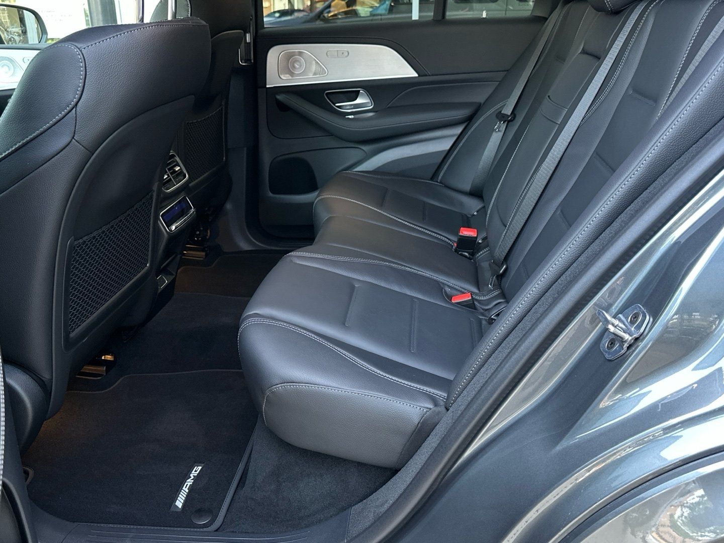 Mercedes-Benz GLE 450 4M AMG Distronic Multibeam-LED Pano AHK