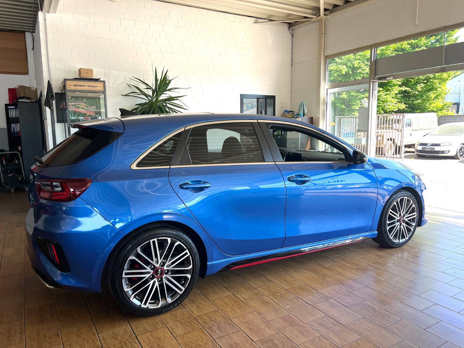 Kia cee'd GT - Samsaru's Car Outlet