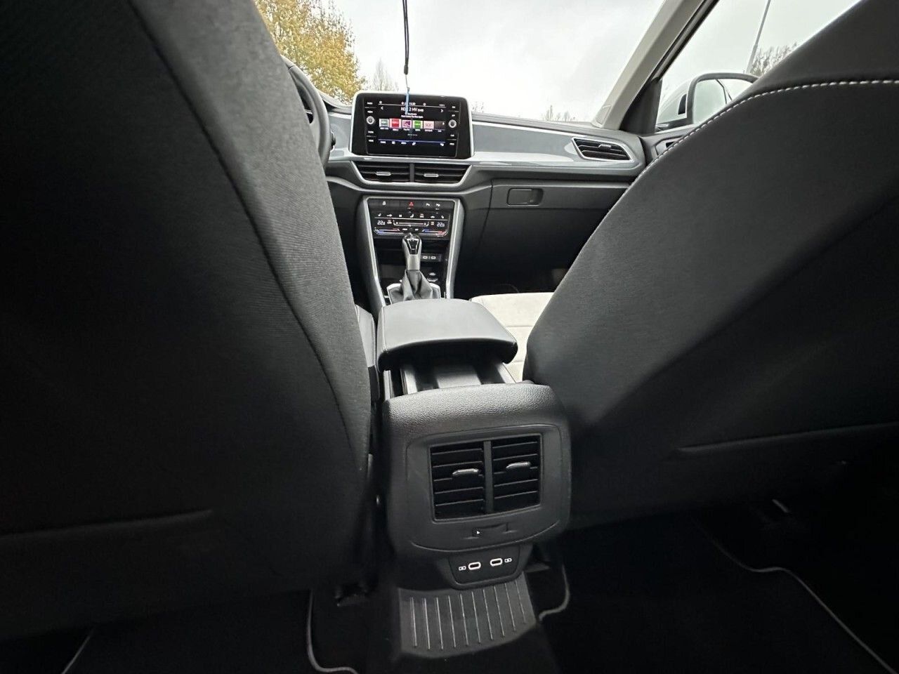 Volkswagen T-Roc 1.5 TSI Style - Samsaru's Car Outlet