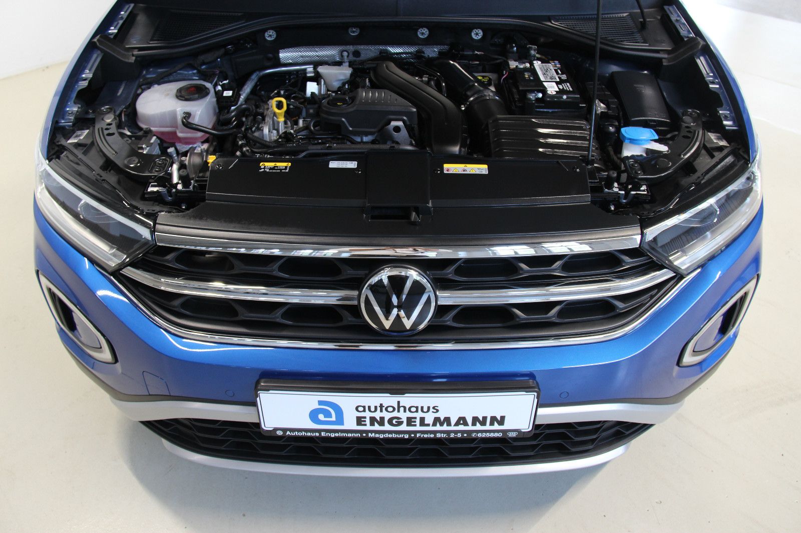 Volkswagen T-Roc Style 1.5 TSI DSG - Samsaru's Car Outlet