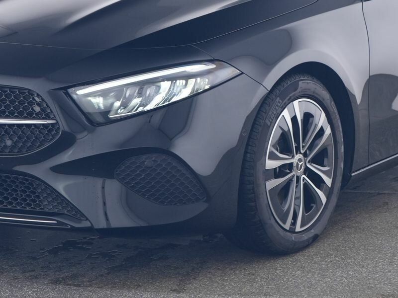 Mercedes-Benz A 180 PROGRESSIVE - Samsaru's Car Outlet