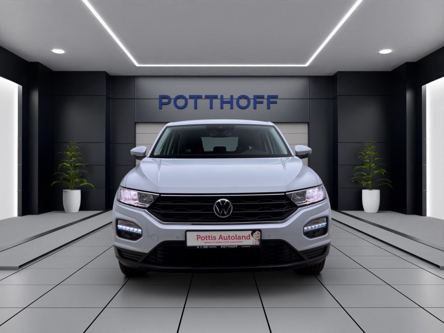 Volkswagen T-Roc 1.0 TSI - Samsaru's Car Outlet