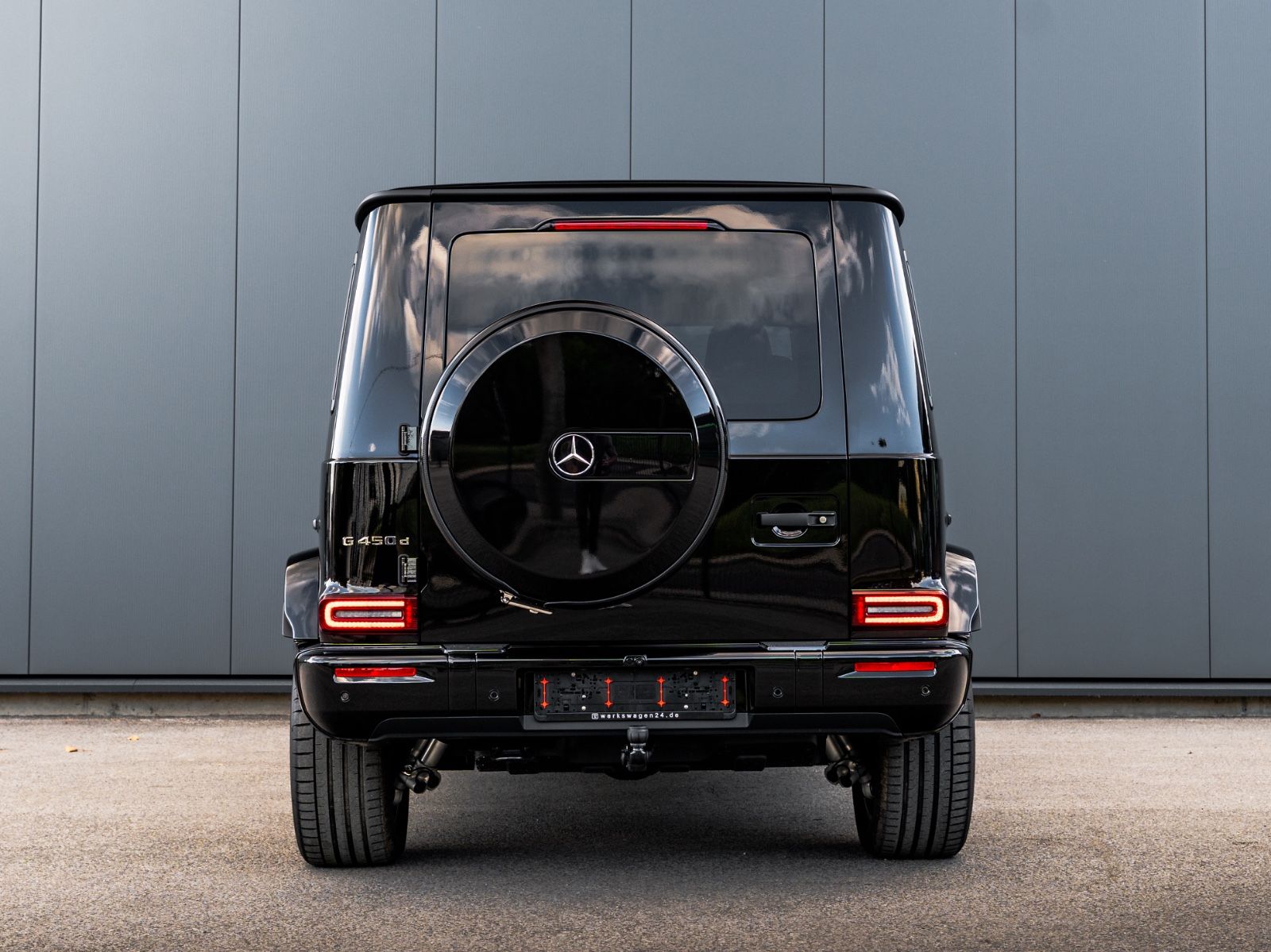 Mercedes-Benz G 450d AMG LINE - Samsaru's Car Outlet